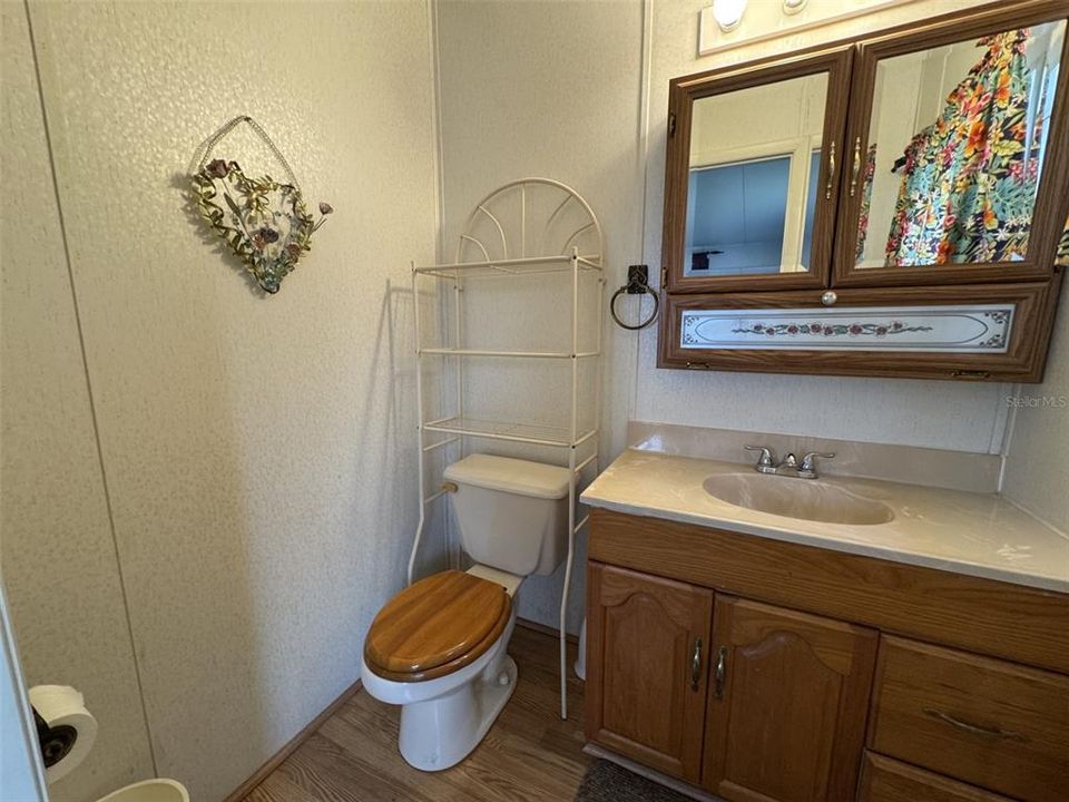 For Sale: $115,000 (2 beds, 2 baths, 856 Square Feet)