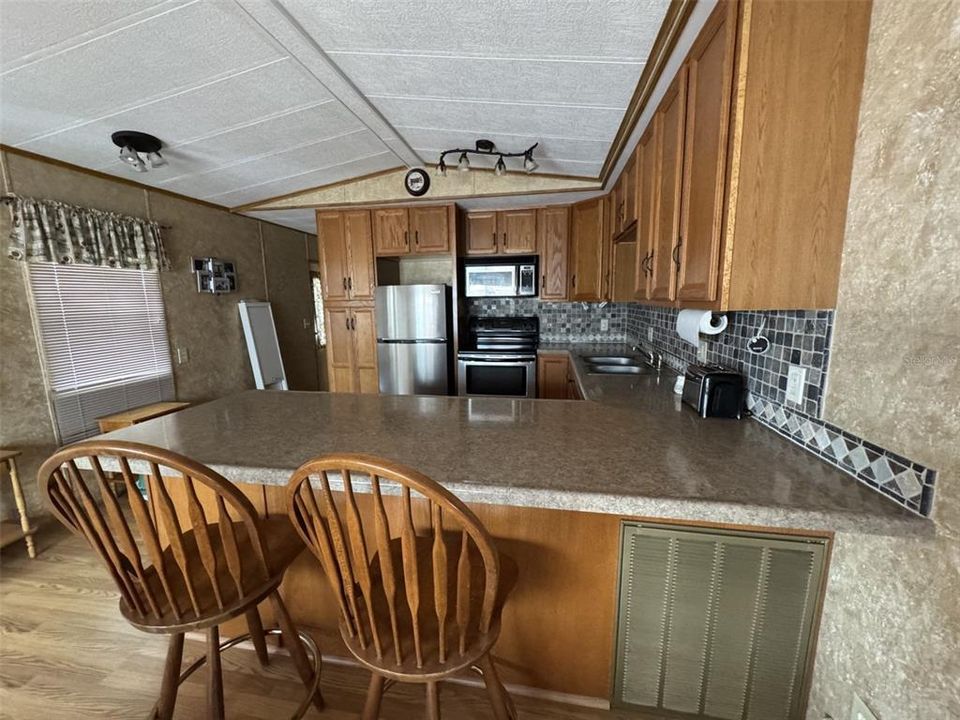 For Sale: $115,000 (2 beds, 2 baths, 856 Square Feet)