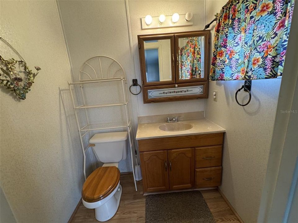For Sale: $115,000 (2 beds, 2 baths, 856 Square Feet)