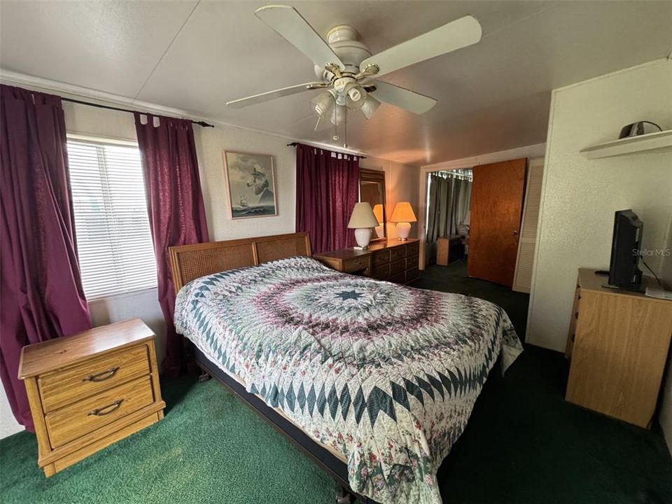 For Sale: $115,000 (2 beds, 2 baths, 856 Square Feet)