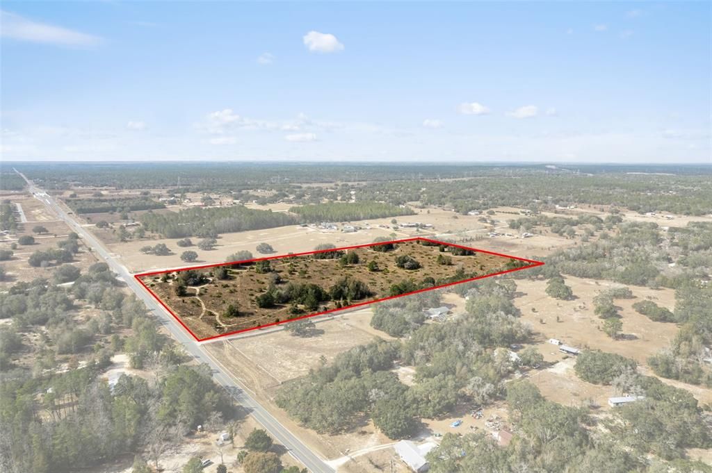 待售: $943,112 (19.30 acres)
