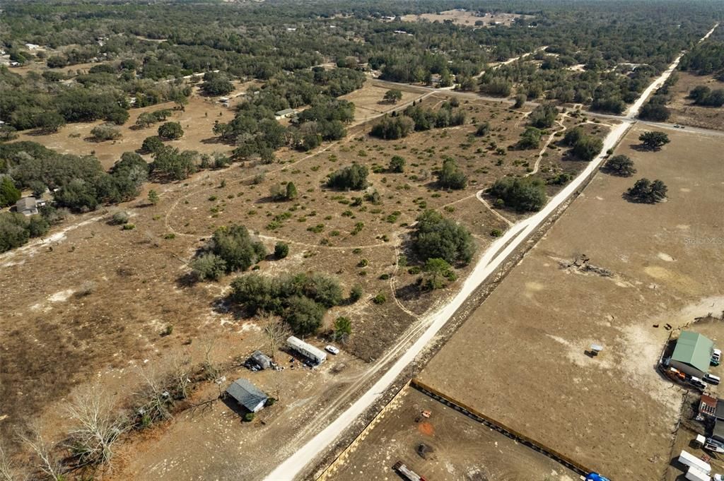 待售: $943,112 (19.30 acres)