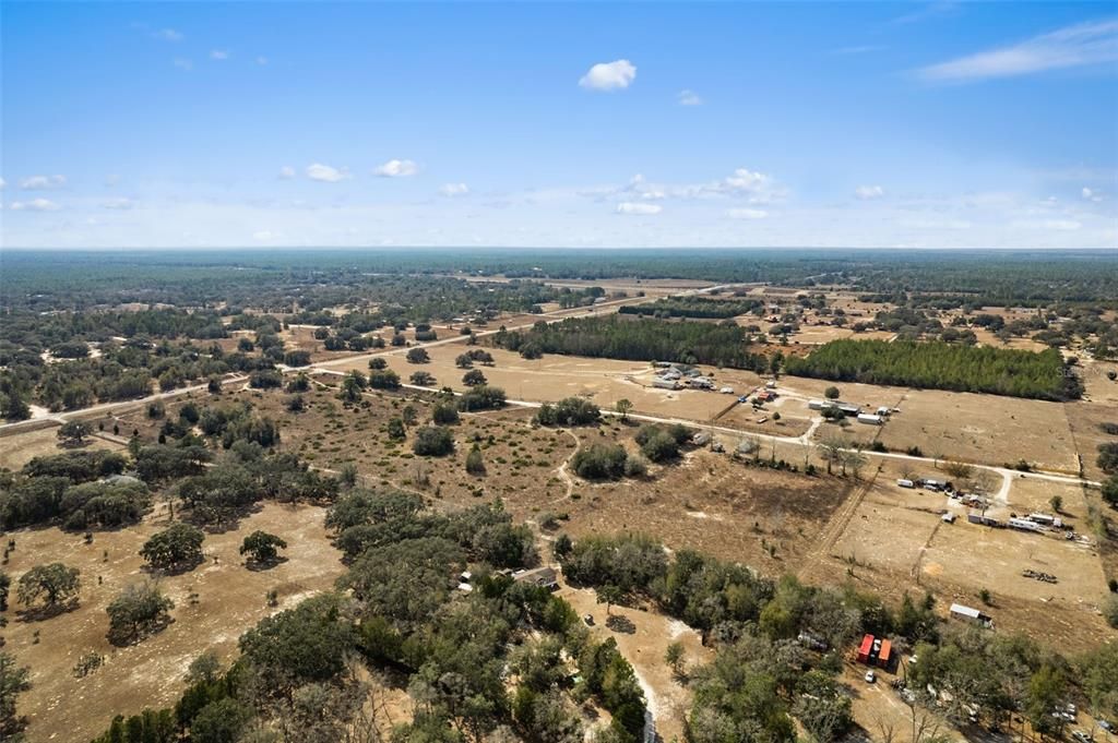 待售: $943,112 (19.30 acres)