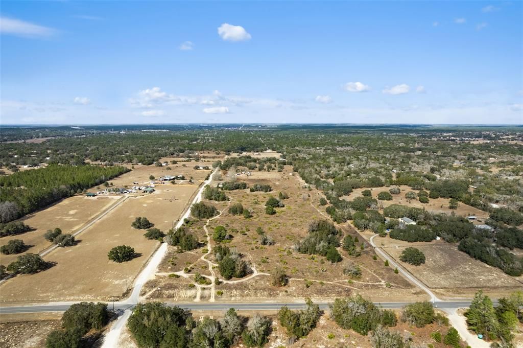 待售: $943,112 (19.30 acres)