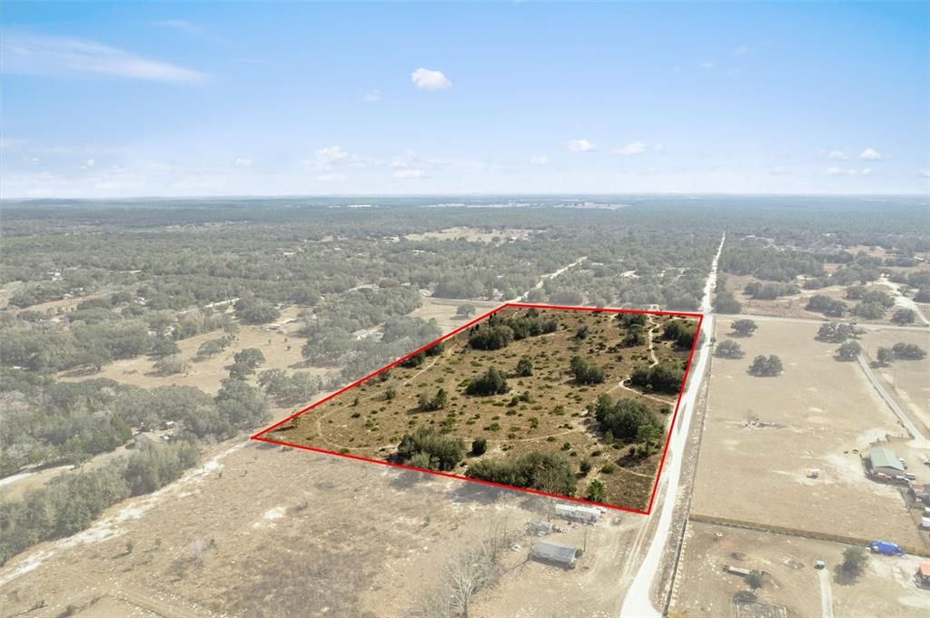 待售: $943,112 (19.30 acres)