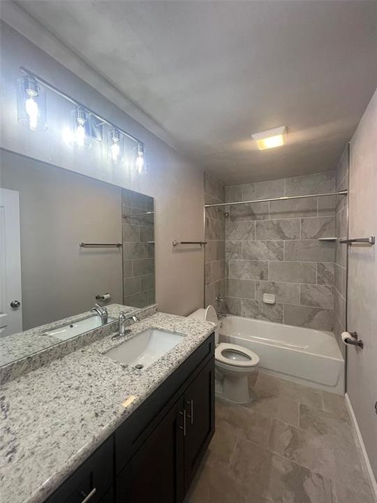 В аренду: $1,375 (2 спален, 1 ванн, 800 Квадратных фут)