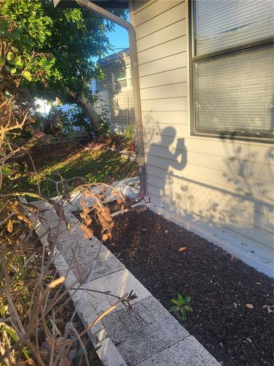 Под контрактом: $89,000 (2 спален, 1 ванн, 684 Квадратных фут)