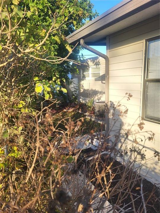 Под контрактом: $89,000 (2 спален, 1 ванн, 684 Квадратных фут)