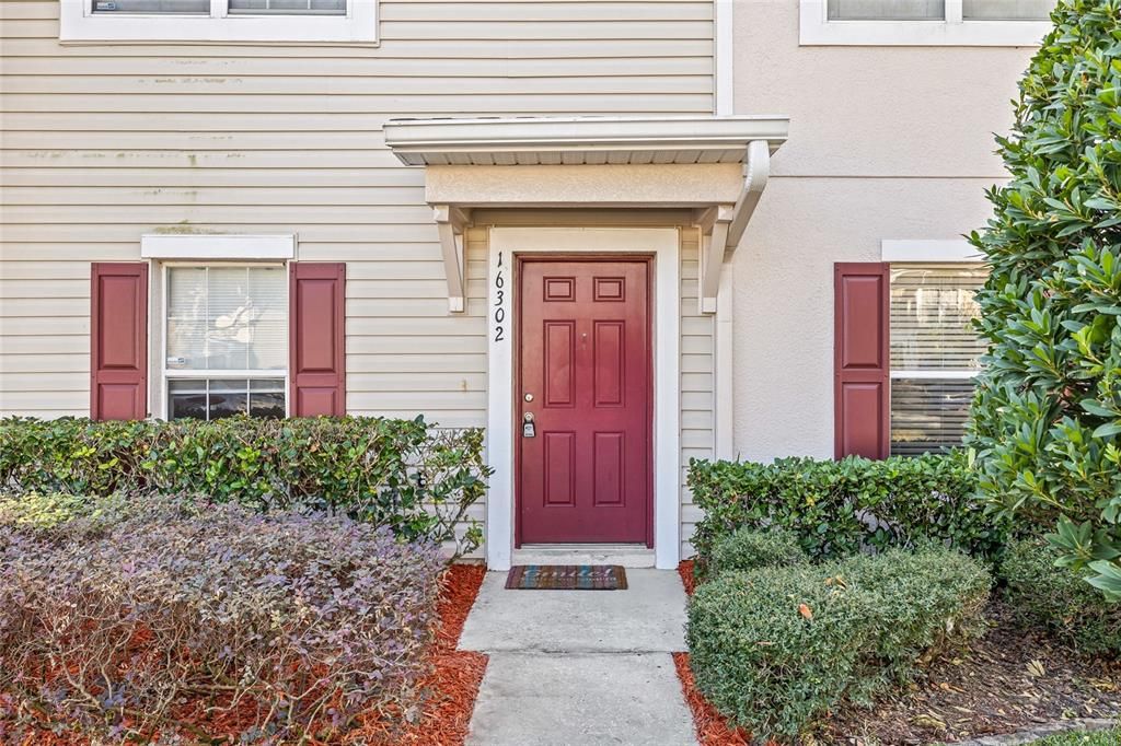 For Rent: $1,800 (2 beds, 2 baths, 1240 Square Feet)