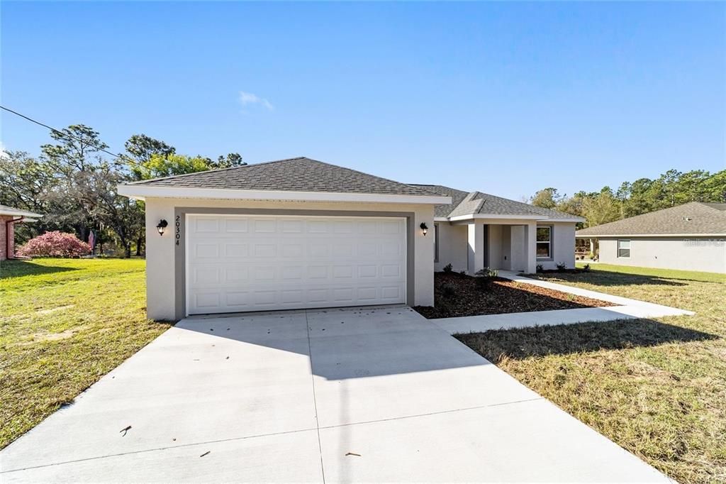 Recently Sold: $299,000 (3 beds, 2 baths, 1629 Square Feet)