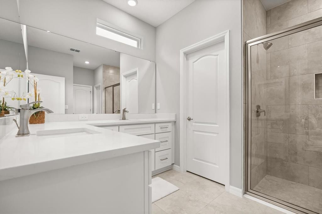 For Sale: $407,900 (4 beds, 3 baths, 2092 Square Feet)
