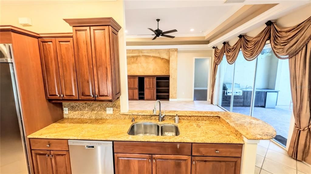 En Renta: $4,999 (3 camas, 2 baños, 2306 Pies cuadrados)