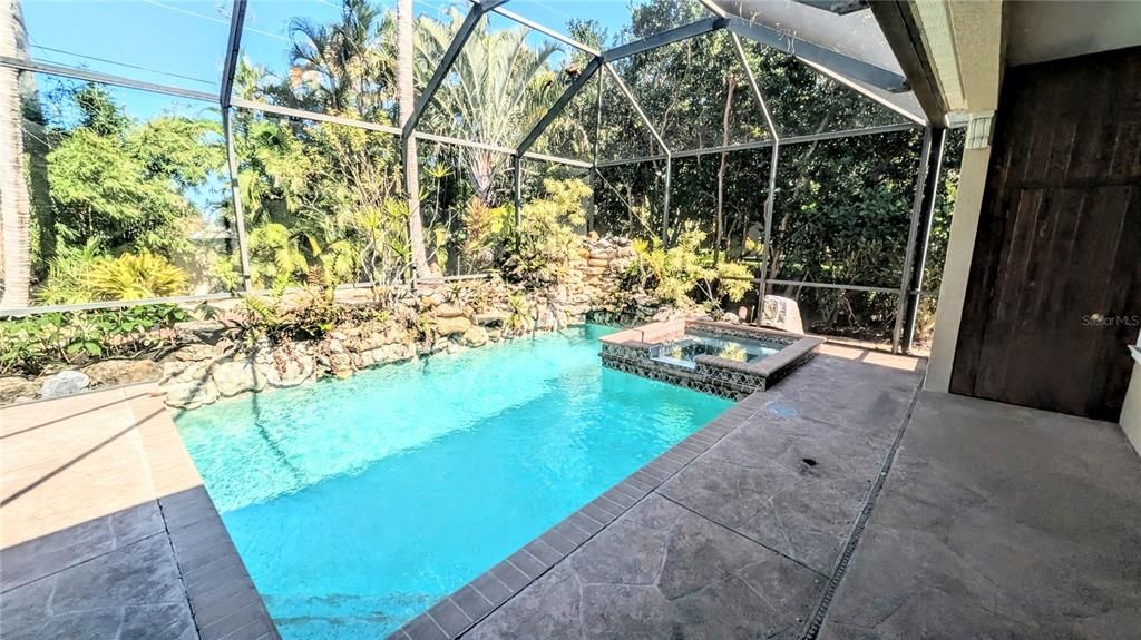 En Renta: $4,999 (3 camas, 2 baños, 2306 Pies cuadrados)