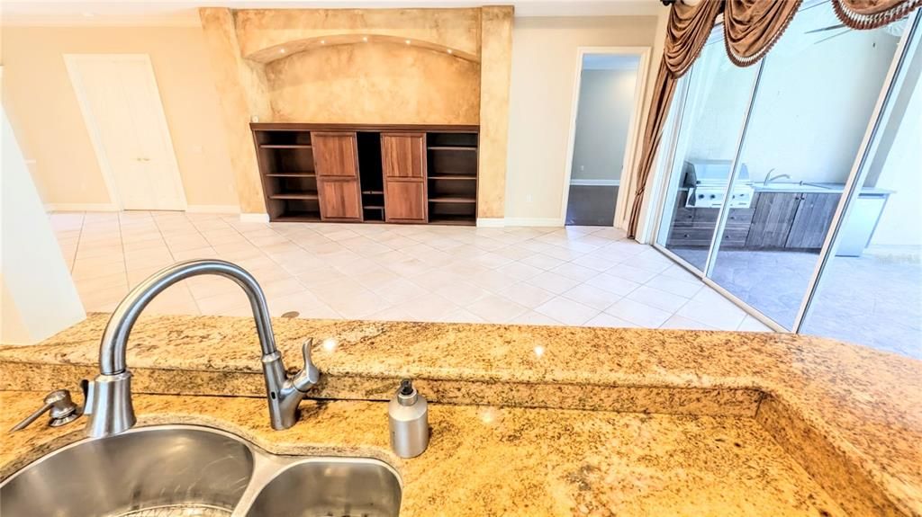 En Renta: $4,999 (3 camas, 2 baños, 2306 Pies cuadrados)