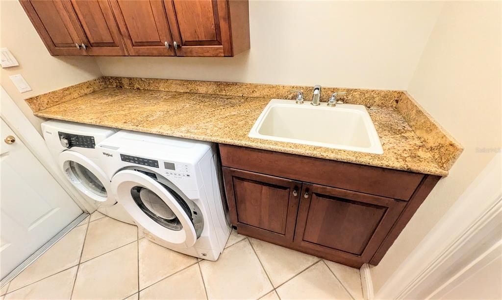 En Renta: $4,999 (3 camas, 2 baños, 2306 Pies cuadrados)