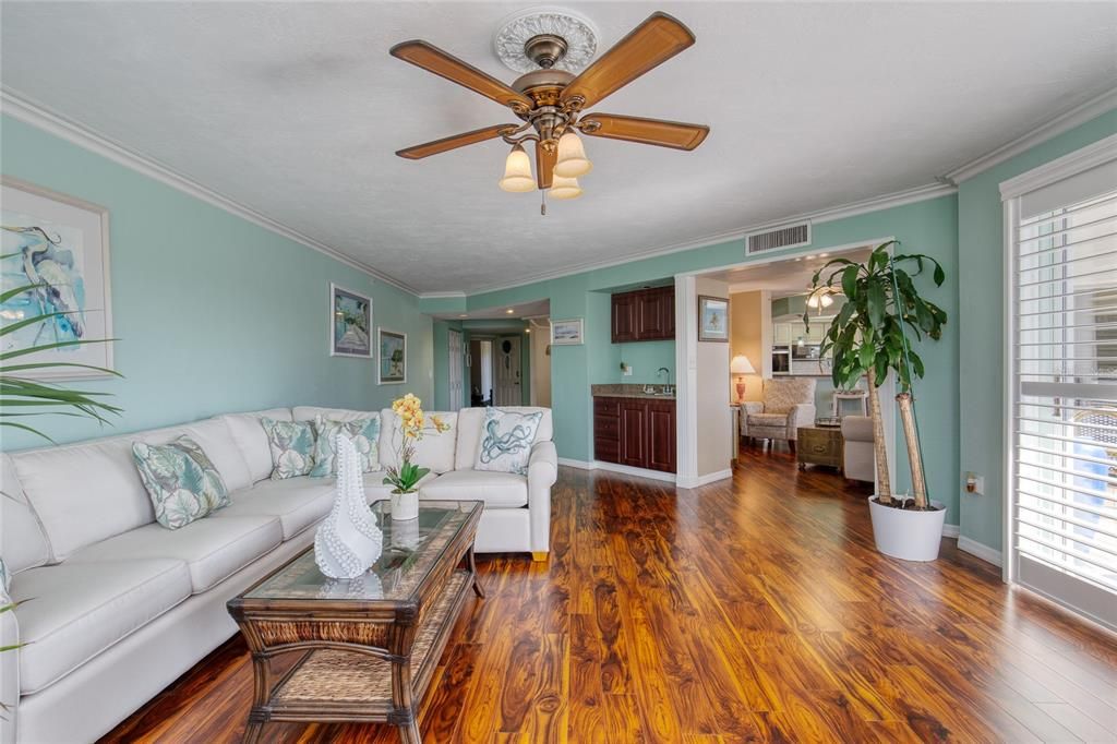 For Sale: $635,000 (3 beds, 3 baths, 2675 Square Feet)