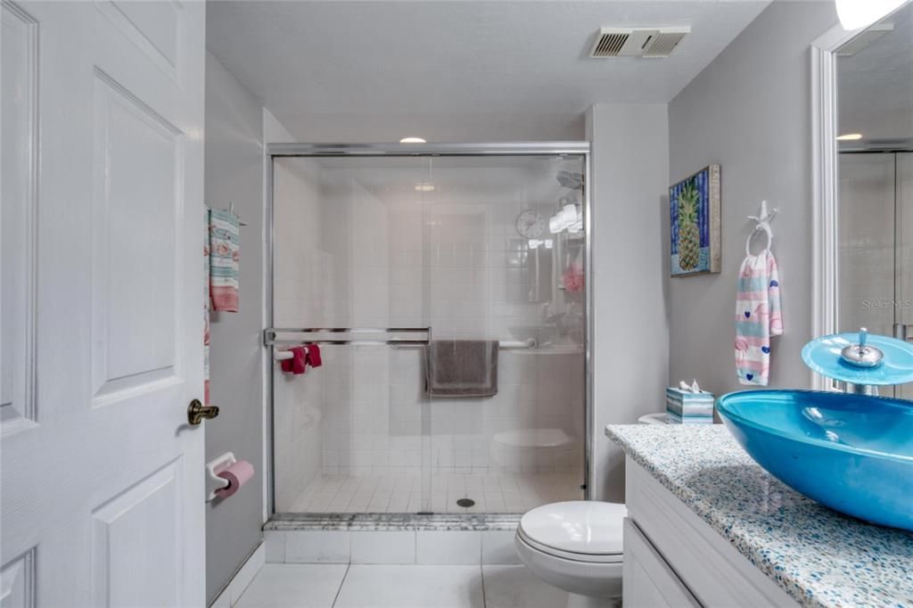 For Sale: $635,000 (3 beds, 3 baths, 2675 Square Feet)