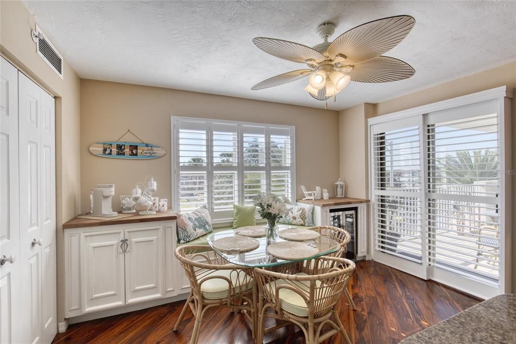 For Sale: $635,000 (3 beds, 3 baths, 2675 Square Feet)