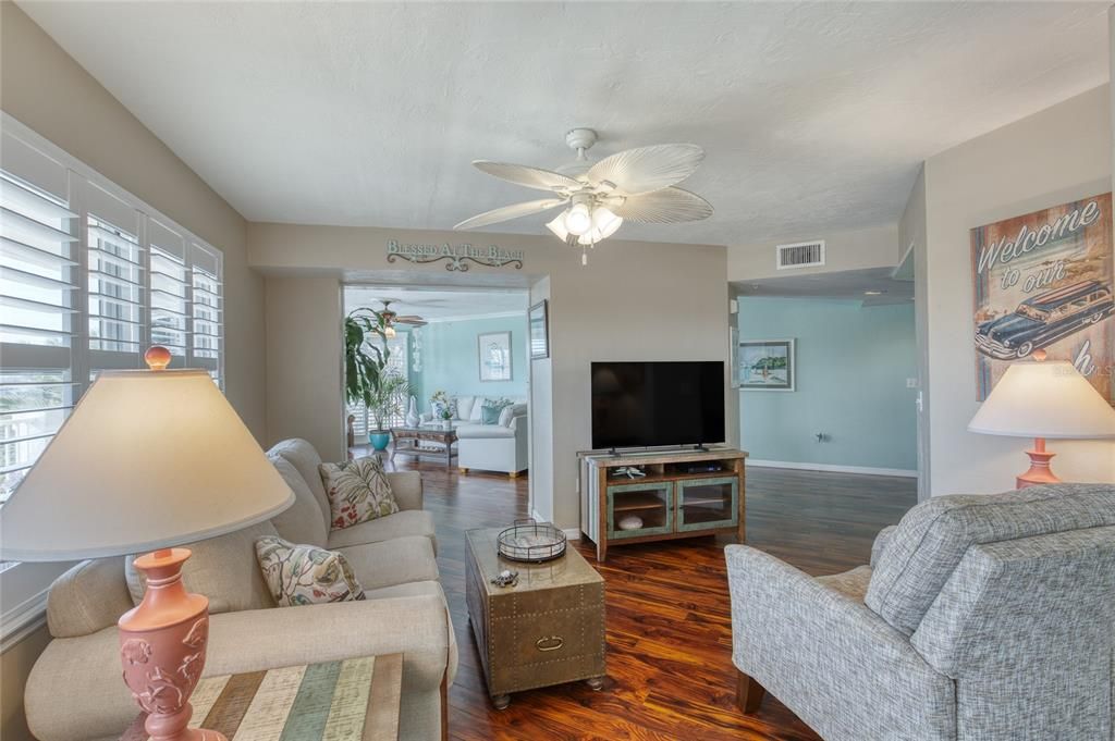 For Sale: $635,000 (3 beds, 3 baths, 2675 Square Feet)