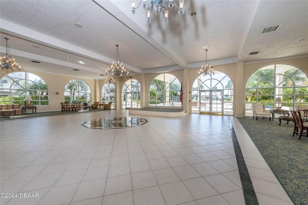 For Sale: $635,000 (3 beds, 3 baths, 2675 Square Feet)