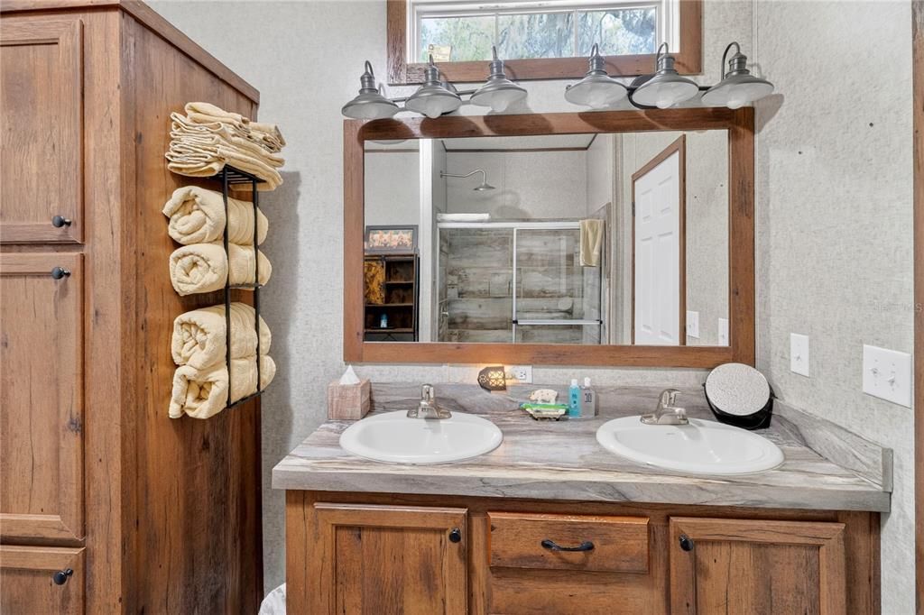 待售: $299,999 (3 贝兹, 2 浴室, 1344 平方英尺)