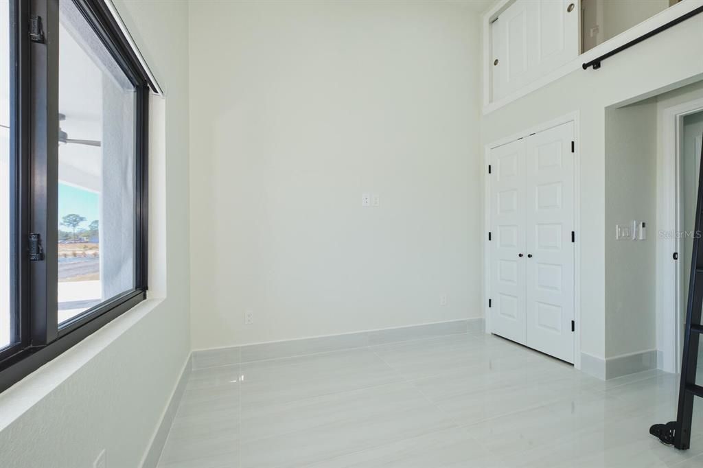 For Sale: $899,900 (3 beds, 3 baths, 1600 Square Feet)