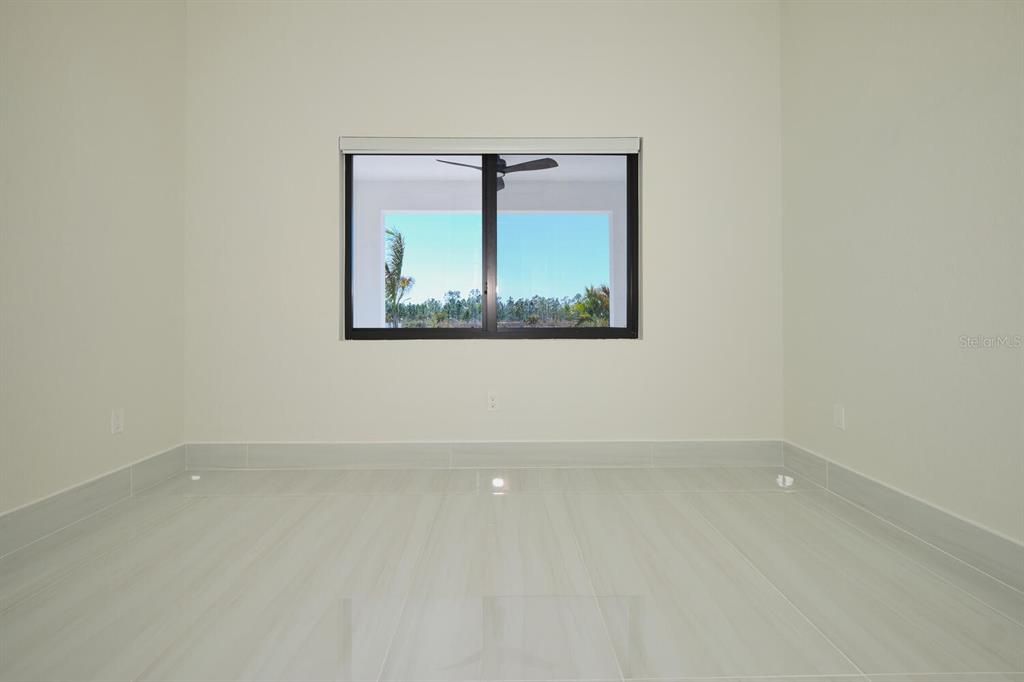 For Sale: $899,900 (3 beds, 3 baths, 1600 Square Feet)
