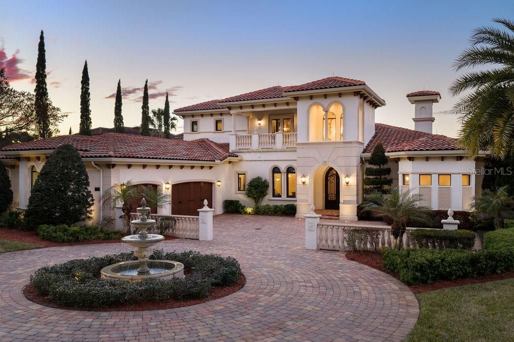 Vendido Recientemente: $2,950,000 (5 camas, 3 baños, 4886 Pies cuadrados)