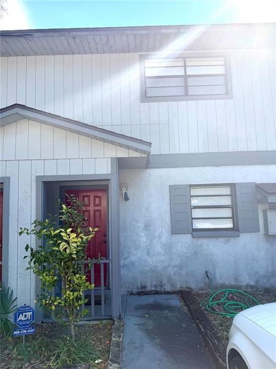 待售: $129,900 (2 贝兹, 1 浴室, 960 平方英尺)