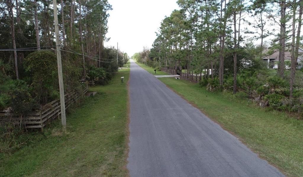 На продажу: $140,000 (1.22 acres)