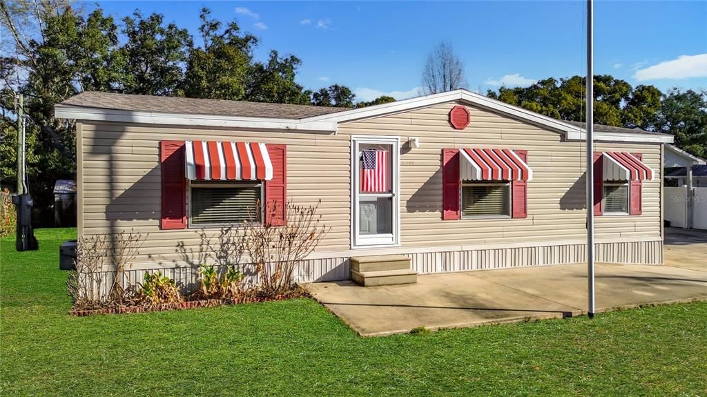 For Sale: $239,900 (3 beds, 2 baths, 960 Square Feet)