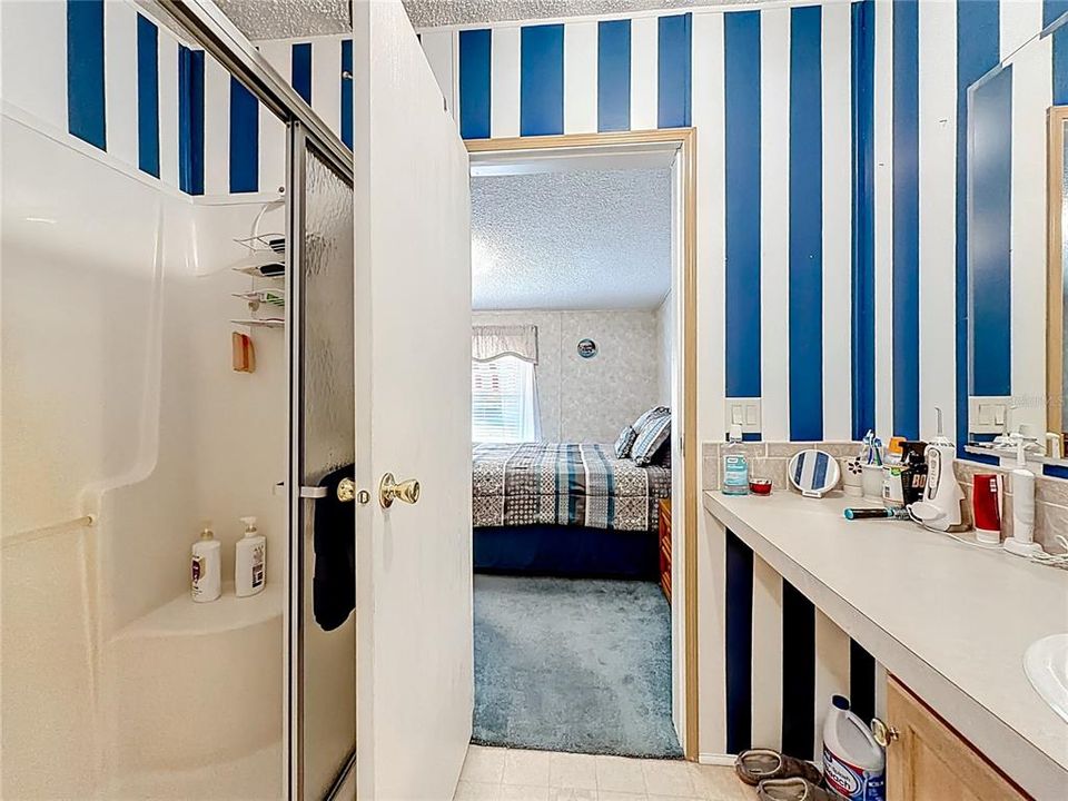 For Sale: $239,900 (3 beds, 2 baths, 960 Square Feet)