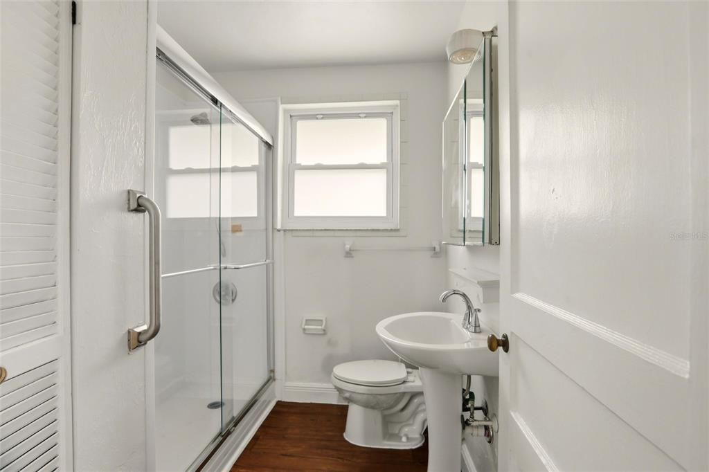 For Sale: $227,000 (2 beds, 2 baths, 1492 Square Feet)