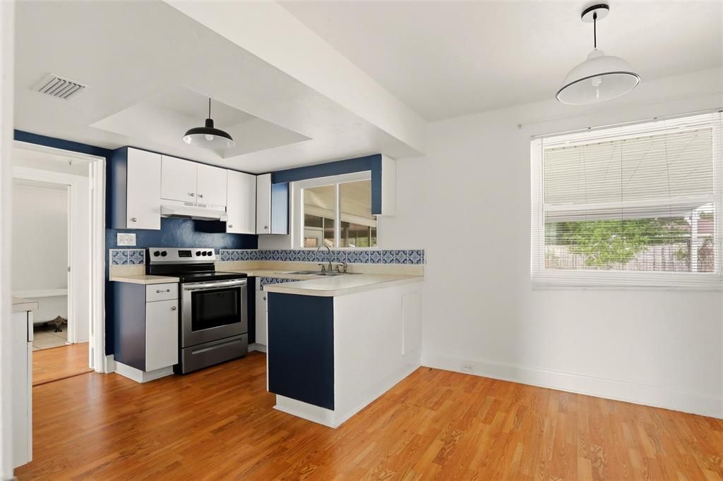 For Sale: $227,000 (2 beds, 2 baths, 1492 Square Feet)