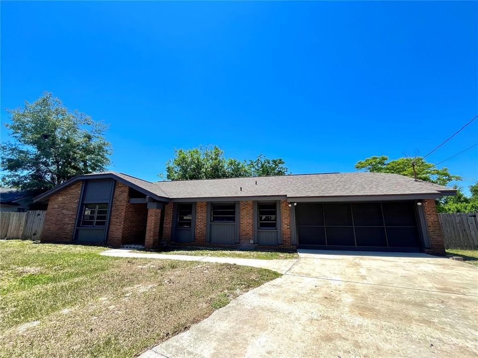Recently Rented: $2,050 (2 beds, 2 baths, 1278 Square Feet)