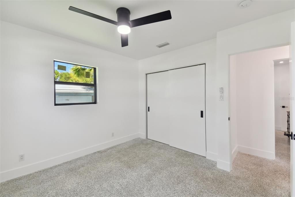 For Sale: $815,000 (3 beds, 2 baths, 1642 Square Feet)