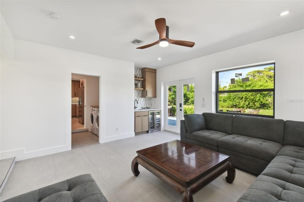 For Sale: $815,000 (3 beds, 2 baths, 1642 Square Feet)