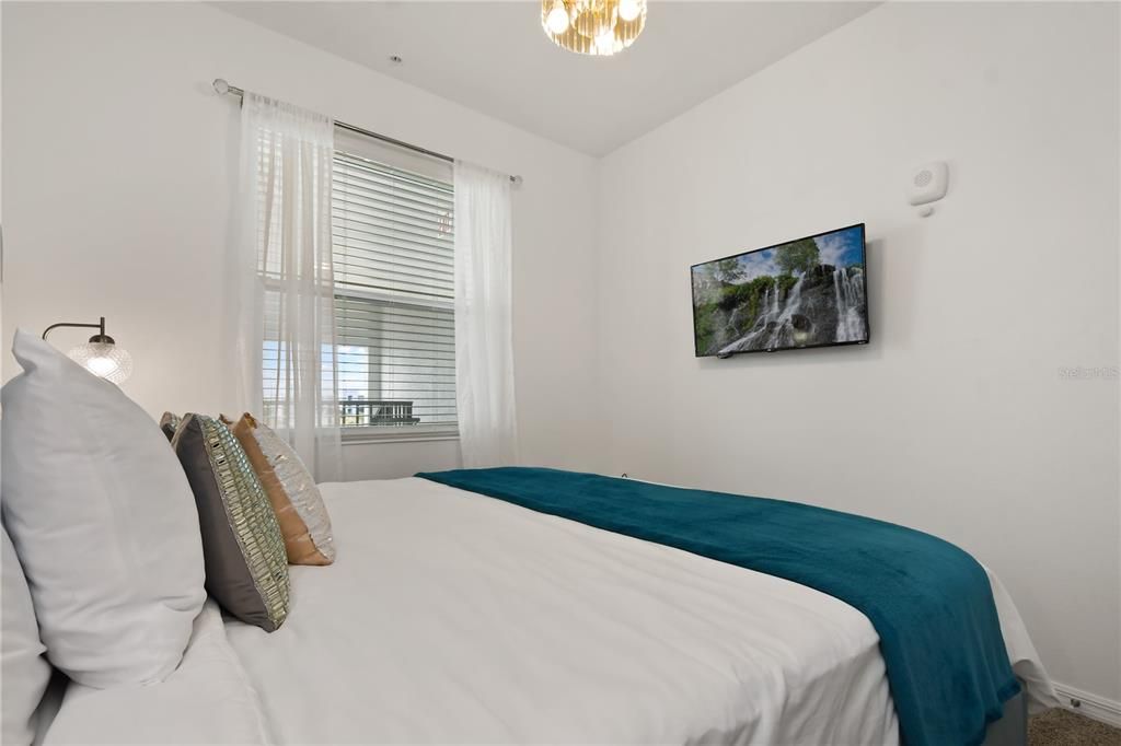 На продажу: $325,000 (2 спален, 2 ванн, 1186 Квадратных фут)