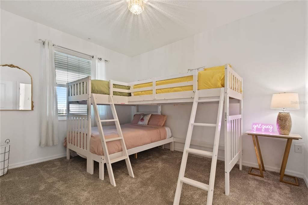 На продажу: $325,000 (2 спален, 2 ванн, 1186 Квадратных фут)