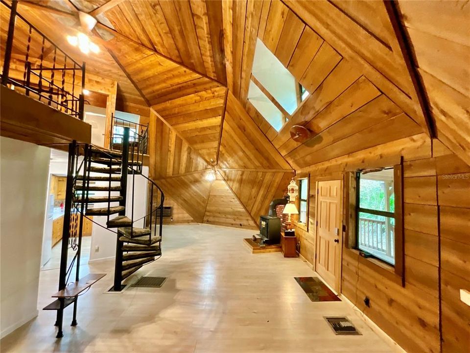 En Venta: $349,995 (3 camas, 2 baños, 1612 Pies cuadrados)