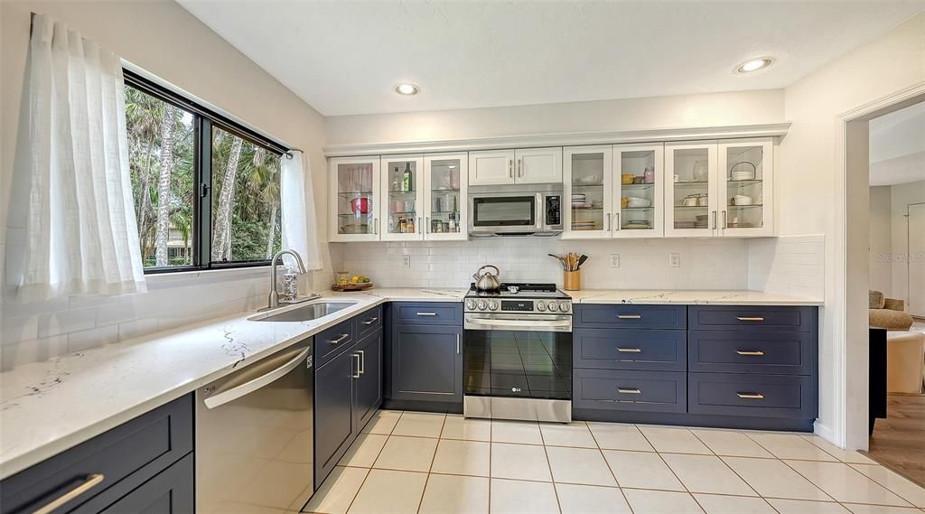 En Venta: $299,000 (2 camas, 2 baños, 1501 Pies cuadrados)