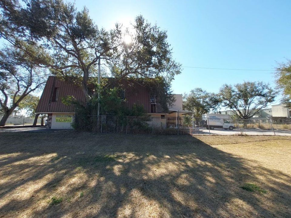 На продажу: $2,200,000 (0 спален, 0 ванн, 9799 Квадратных фут)