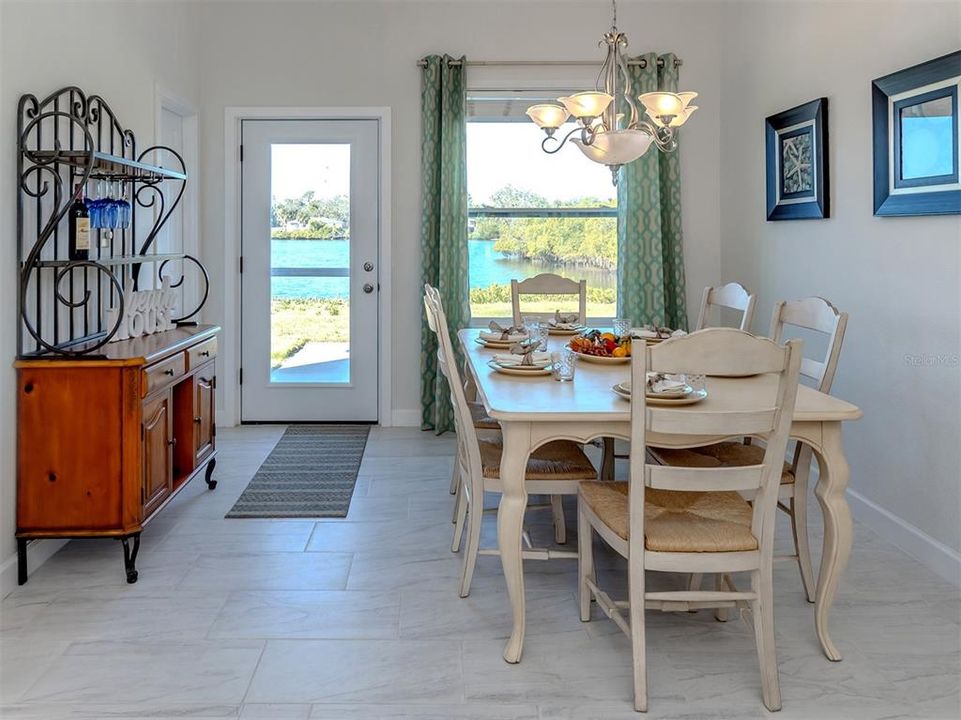 For Rent: $2,900 (3 beds, 2 baths, 2000 Square Feet)