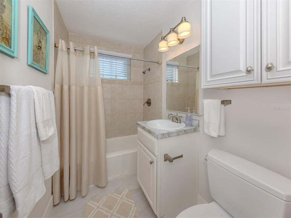 For Rent: $2,900 (3 beds, 2 baths, 2000 Square Feet)