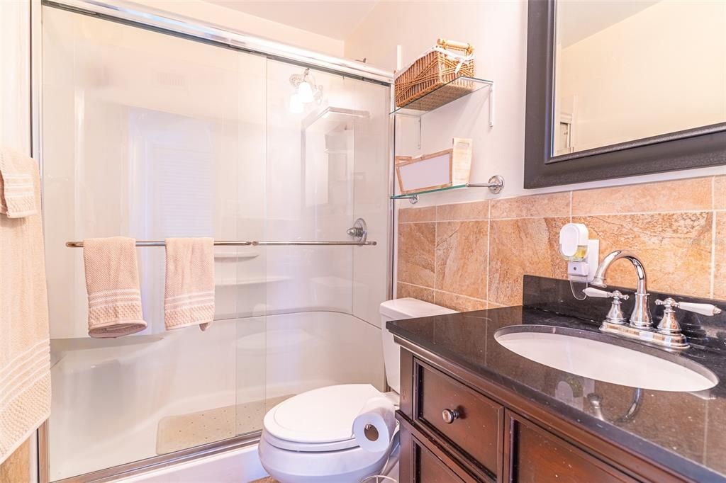 En Venta: $99,900 (2 camas, 1 baños, 840 Pies cuadrados)