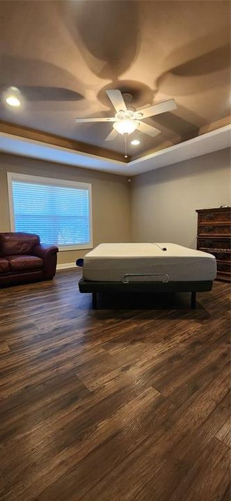 For Rent: $2,650 (3 beds, 2 baths, 2100 Square Feet)