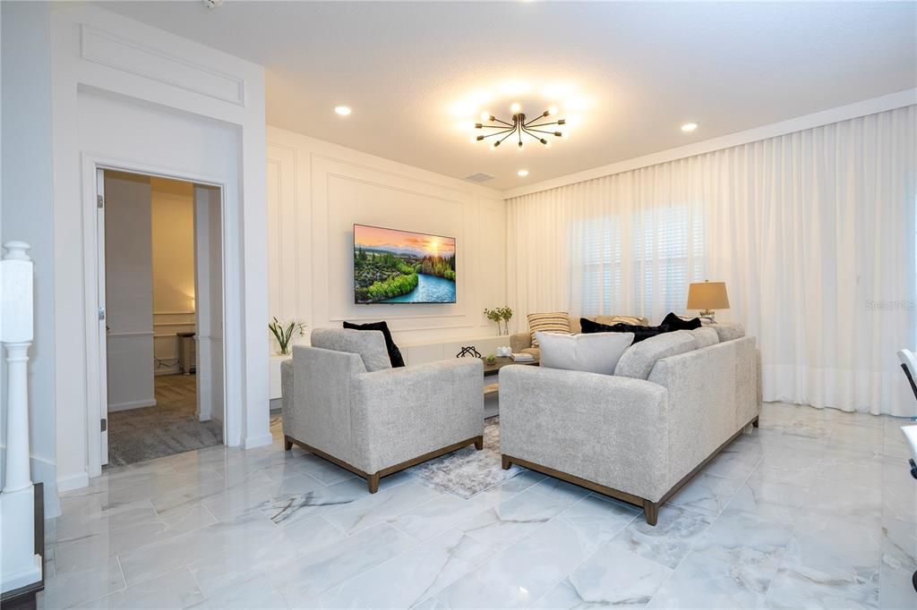 For Sale: $1,600,000 (6 beds, 6 baths, 2920 Square Feet)