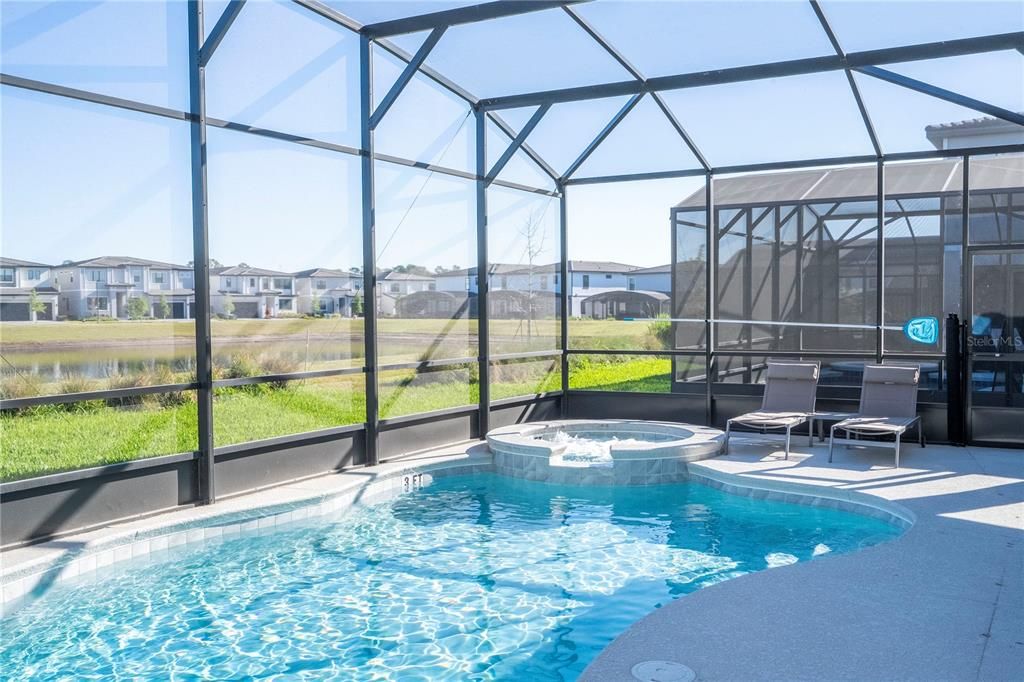 For Sale: $1,600,000 (6 beds, 6 baths, 2920 Square Feet)