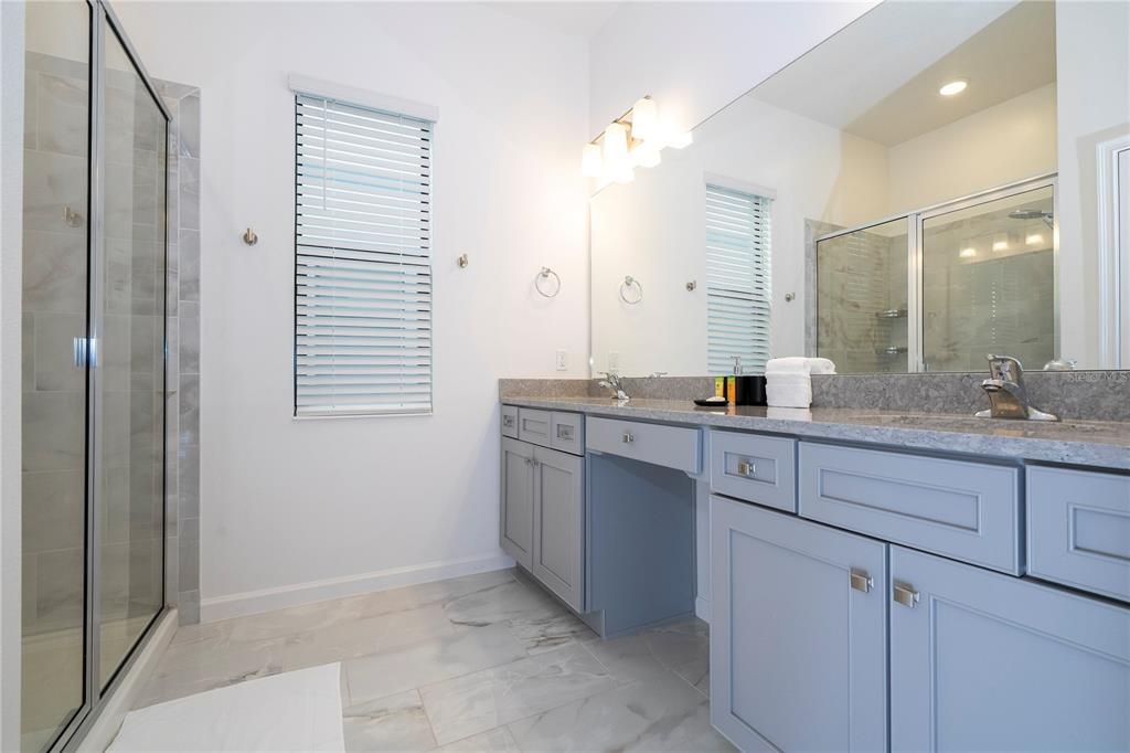 For Sale: $1,600,000 (6 beds, 6 baths, 2920 Square Feet)