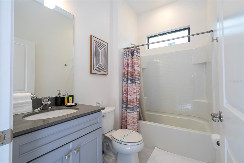 For Sale: $1,600,000 (6 beds, 6 baths, 2920 Square Feet)